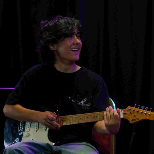 Bryan-Guitar-teenager-students